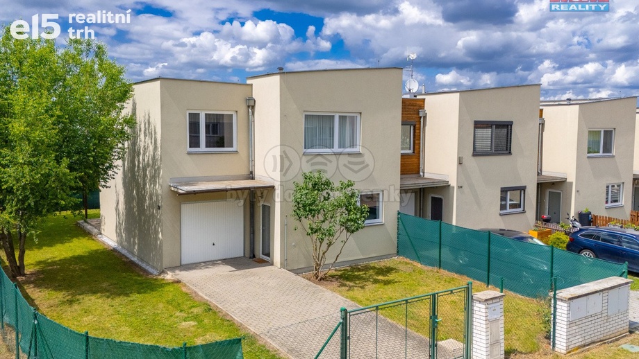 Pronájem rodinné domy, 158 m² - Jenštejn