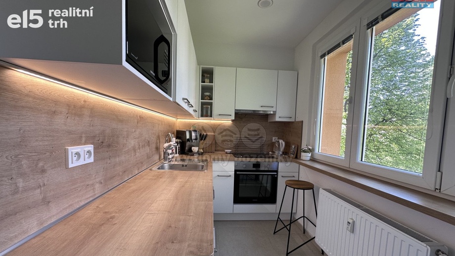Prodej byty 3+1, 72 m² - Zlín - Malenovice
