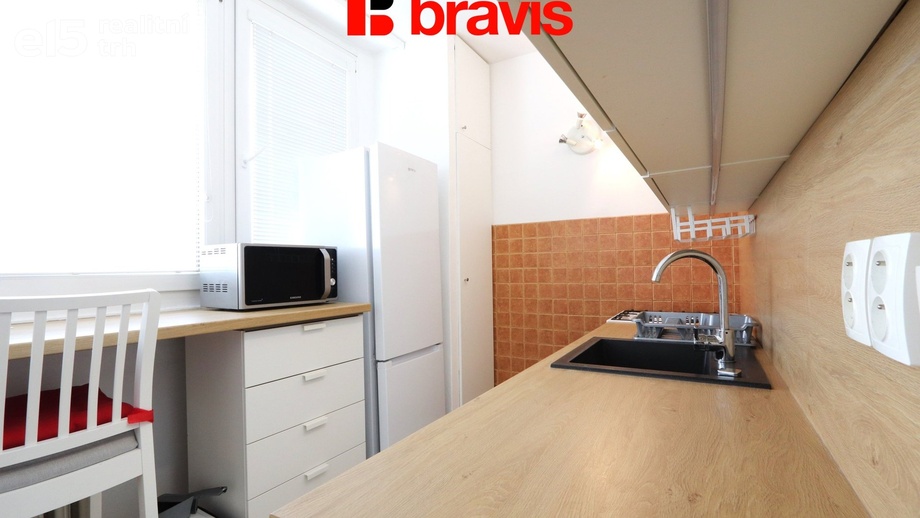 Pronájem byty 1+1, 40 m² - Brno - Lesná