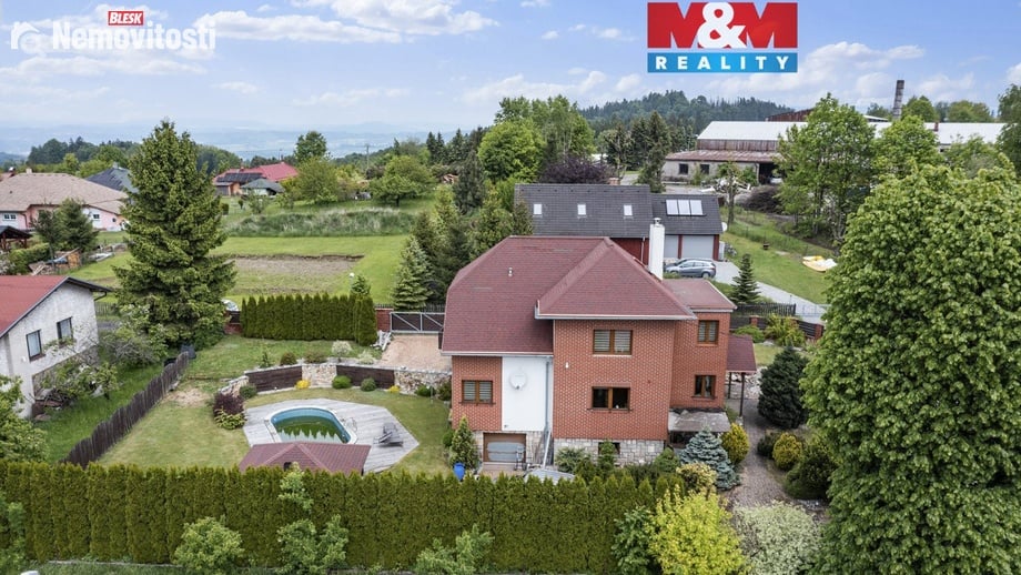 Prodej rodinného domu 370 m², Borová