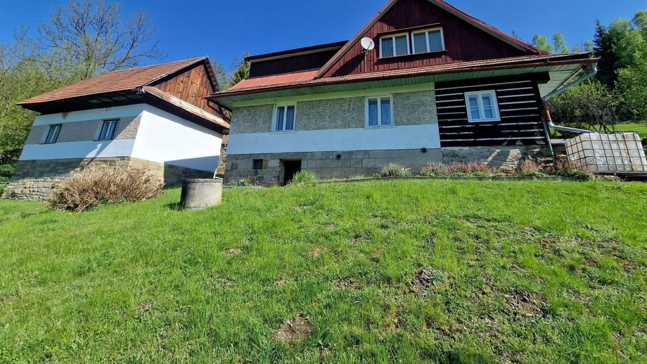 Prodej rodinného domu 250 m², Prostřední Bečva