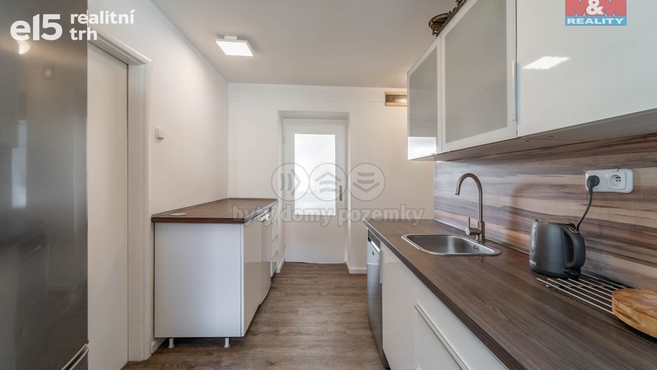 Prodej byty 3+1, 62 m² - Tmaň