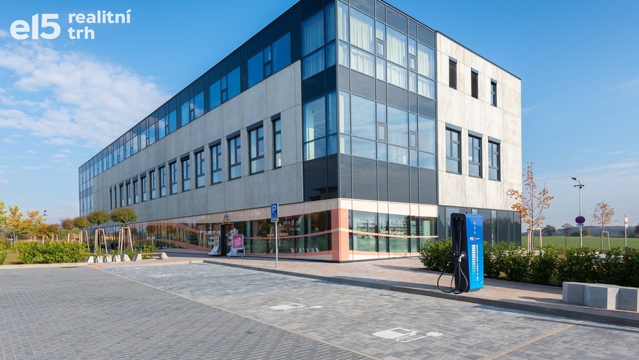 Pronájem byty 2+kk, 62 m² - Praha - Čakovice