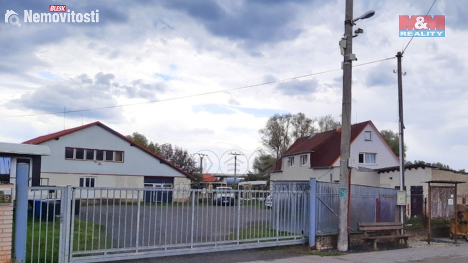 Pronájem garáže 20 m², Krupá