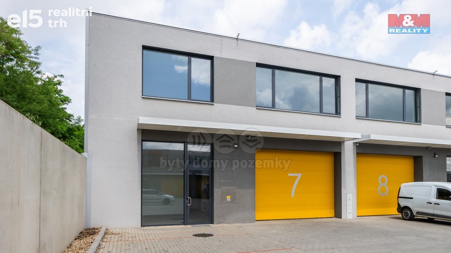 Pronájem obchodní prostory, 349 m² - Modřice