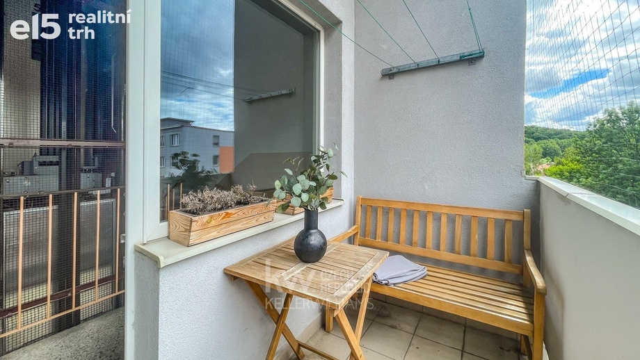 Pronájem byty 2+kk, 35 m² - Praha - Liboc