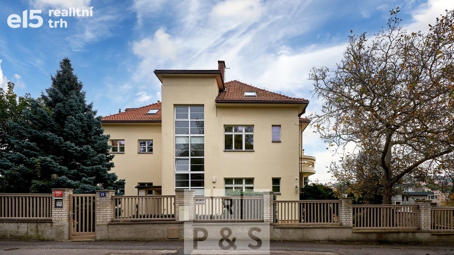 Pronájem bytu 1+kk 25 m², Praha - Dejvice