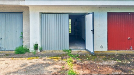 Prodej garáže 17 m², Hradec Králové