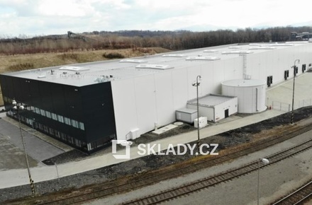 Pronájem skladu 2 000 m², Paskov