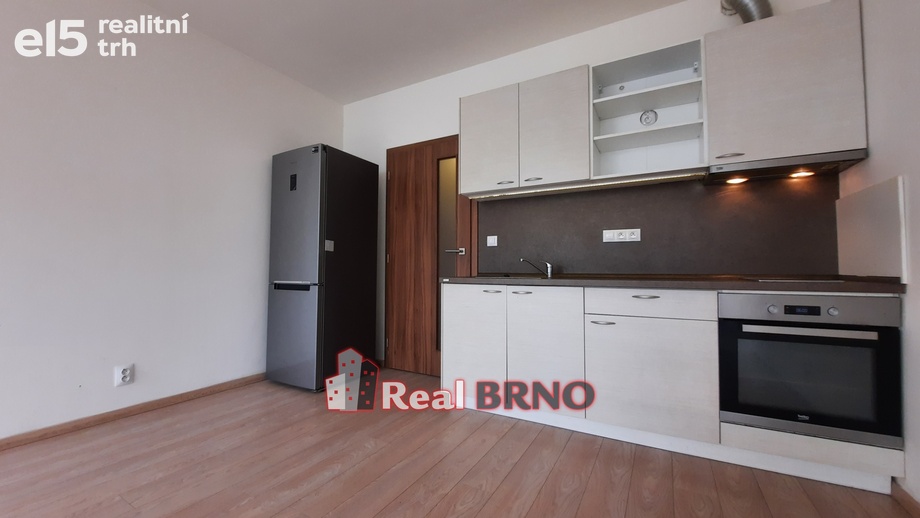 Pronájem bytu 1+kk 29 m², Brno - Bystrc