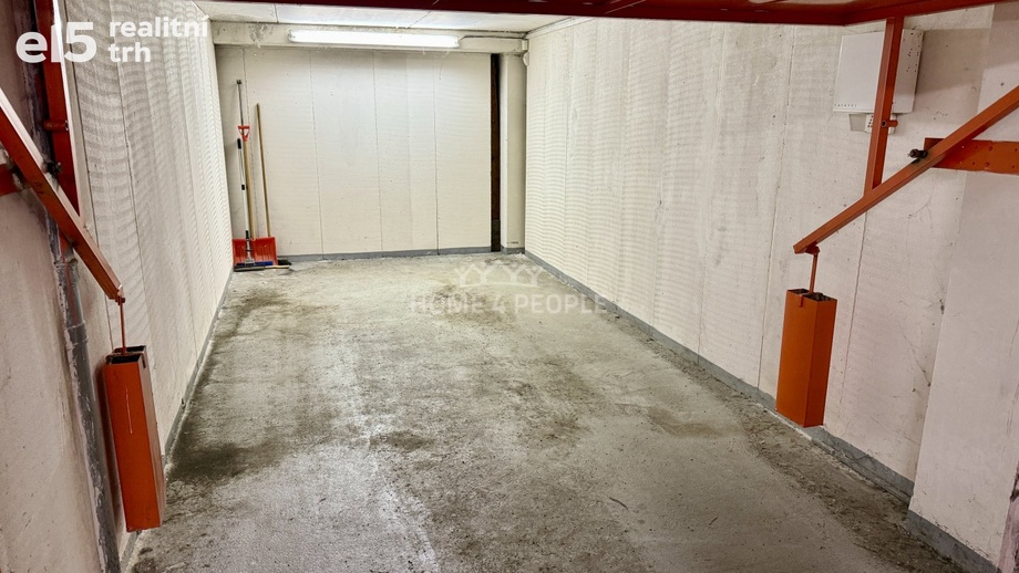Pronájem garáže, 19 m² - Praha - Kamýk