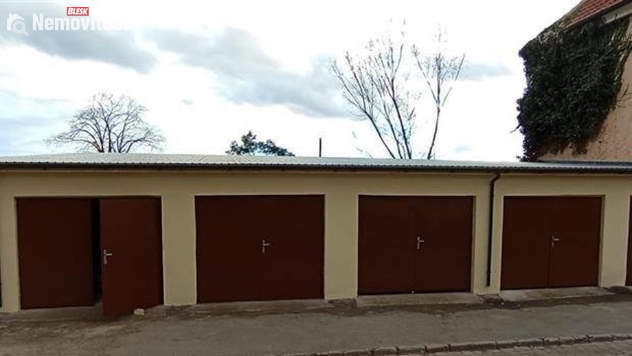 Pronájem garáže 96 m², Praha