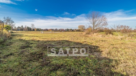 Prodej stavebního pozemku 1 075 m², Praha-Šeberov