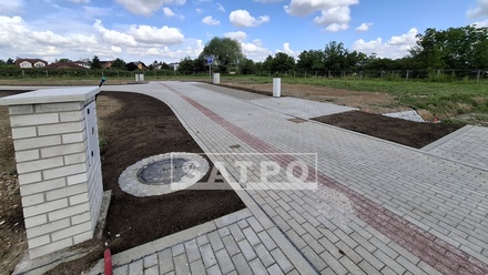 Prodej stavebního pozemku 1 075 m², Praha-Šeberov