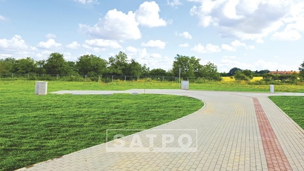 Prodej stavebního pozemku 1 075 m², Praha-Šeberov