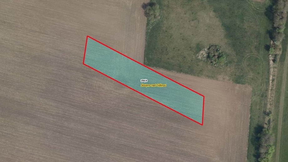 Prodej pole 3 400 m², Sloupno