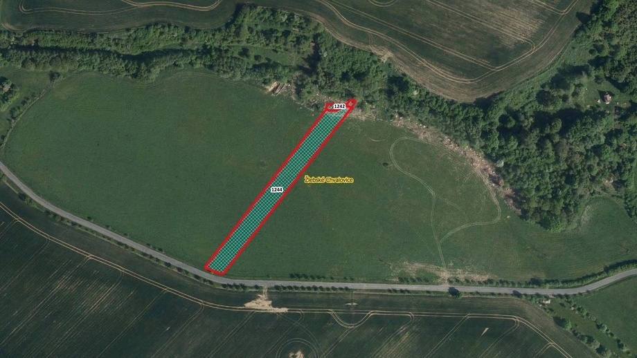 Prodej pole 3 358 m², Žlebské Chvalovice
