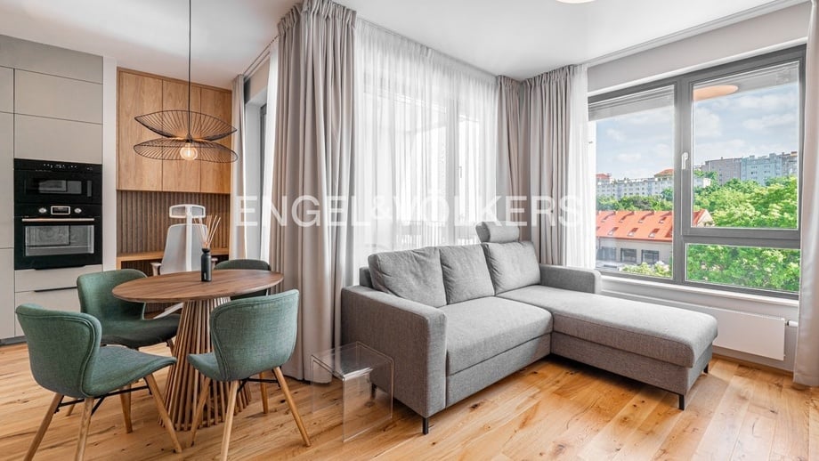 Pronájem bytu 2+kk 53 m², Praha - Nusle