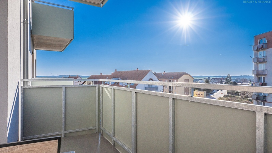 Pronájem bytu 1+kk 33 m², Moravské Budějovice