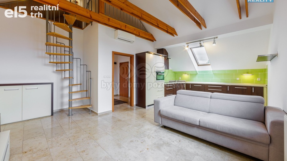 Prodej byty 4+kk, 70 m² - Karlovy Vary - Stará Role
