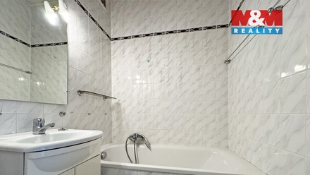 Pronájem bytu 2+1 53 m², Bochov