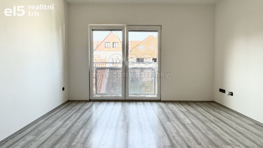 Pronájem byty 2+kk, 63 m² - Poděbrady II