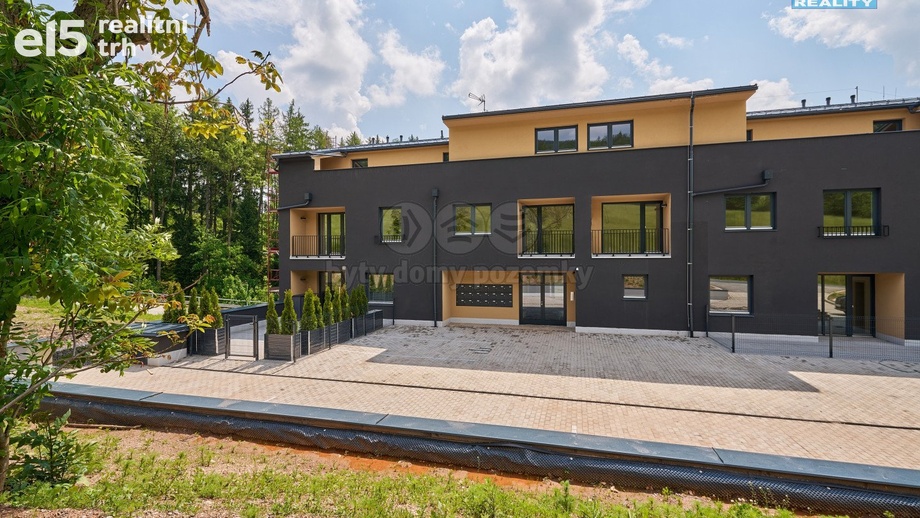 Prodej byty 2+kk, 42 m² - Černý Důl