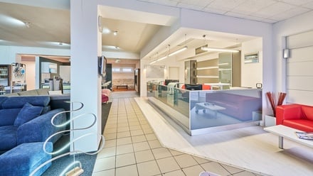 Pronájem obchodního prostoru 327 m², Trutnov - Poříčí