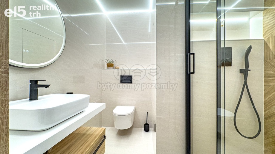 Pronájem byty 2+kk, 41 m² - Frýdek-Místek