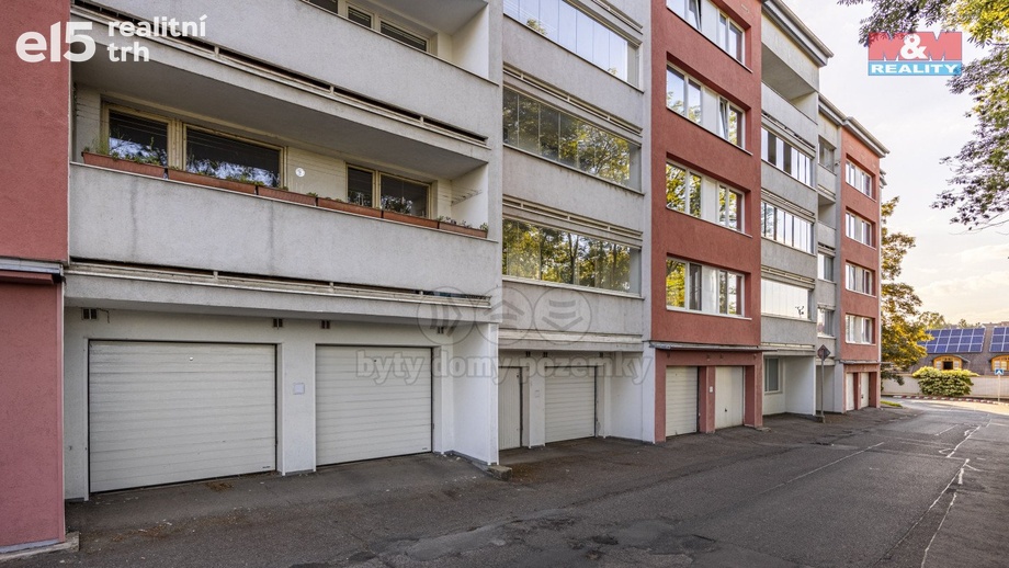 Prodej garážové stání, 25 m² - Praha - Malešice