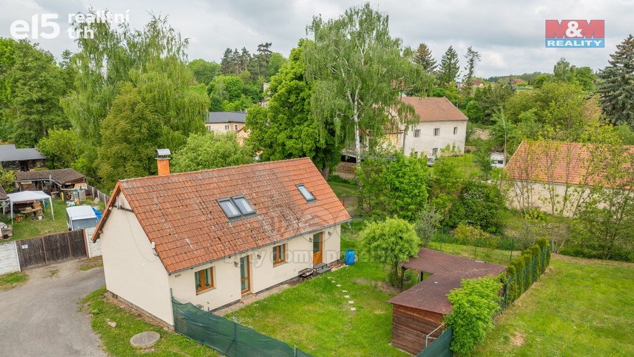 Prodej rodinné domy, 100 m² - Knovíz