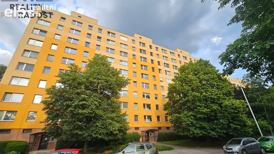Prodej byty 1+kk, 28 m² - Praha 4