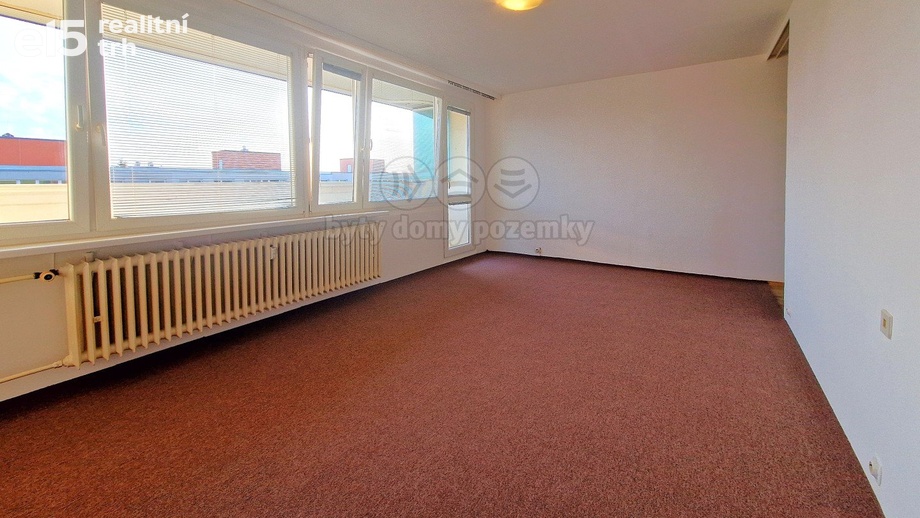 Pronájem byty 1+kk, 34 m² - Praha - Prosek