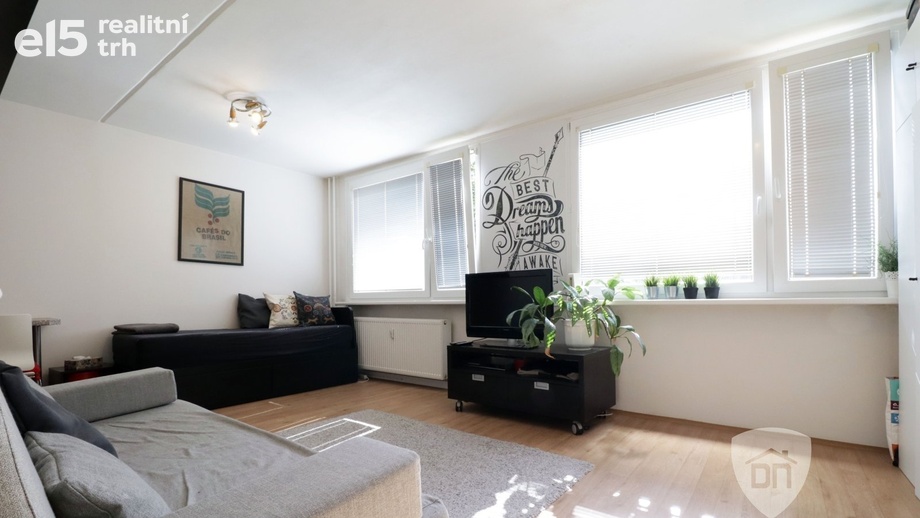 Pronájem byty 1+kk, 35 m² - Praha - Čimice