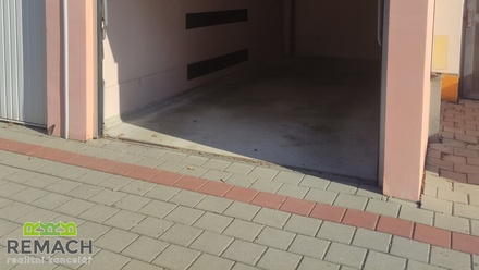 Pronájem garáže 16 m², Uherské Hradiště