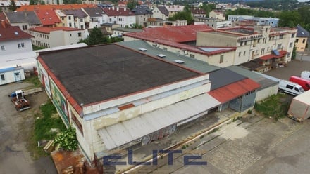 Pronájem skladu 700 m², Turnov