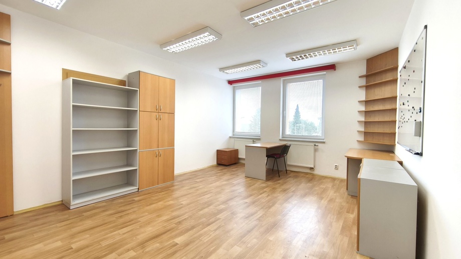 Pronájem kanceláře, 25 m² - Lučina