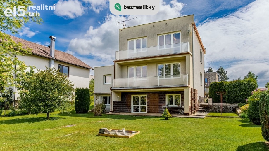 Prodej rodinné domy, 312 m² - Úsilné