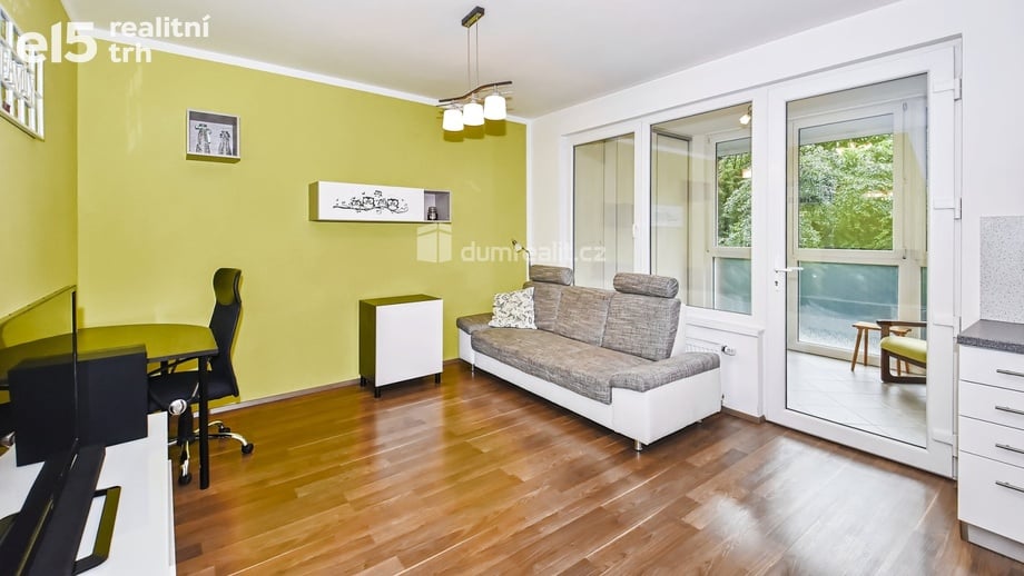 Prodej byty 2+kk, 38 m² - Praha - Hloubětín