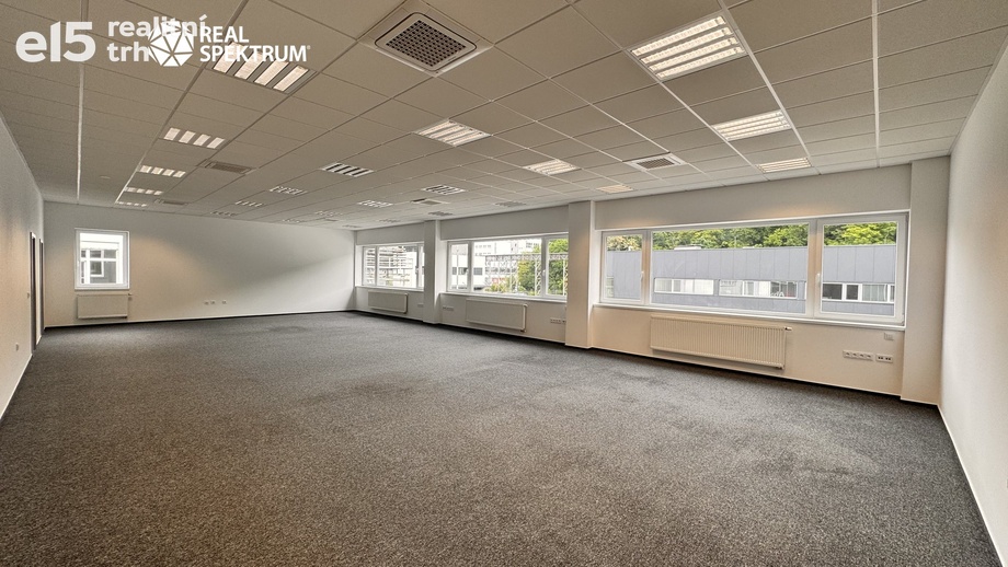 Pronájem kanceláře 184 m², Brno - Řečkovice