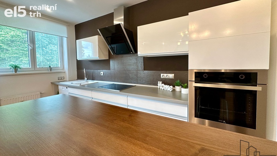 Pronájem byty 2+kk, 57 m² - Přerov