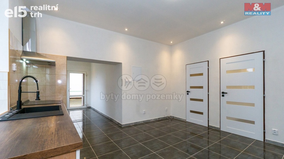 Pronájem byty 1+1, 36 m² - Holice