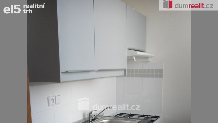 Pronájem byty 1+kk, 30 m² - Praha - Prosek