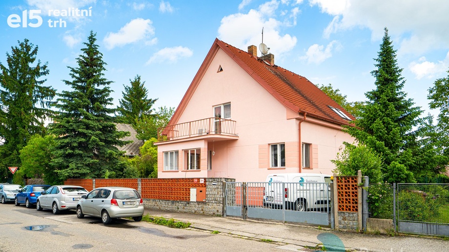 Prodej rodinné domy, 180 m² - České Budějovice