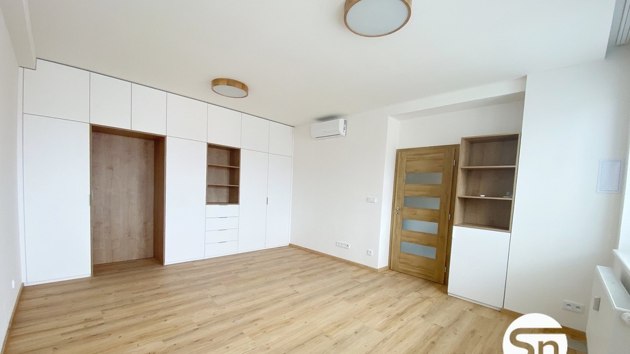 Pronájem bytu 1+1 48 m², Praha - Libeň