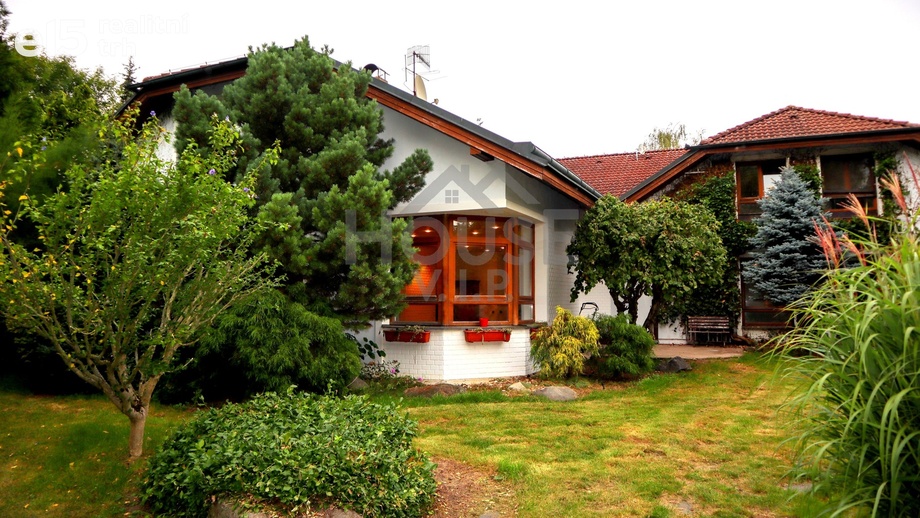 Prodej rodinného domu 457 m², Úhonice