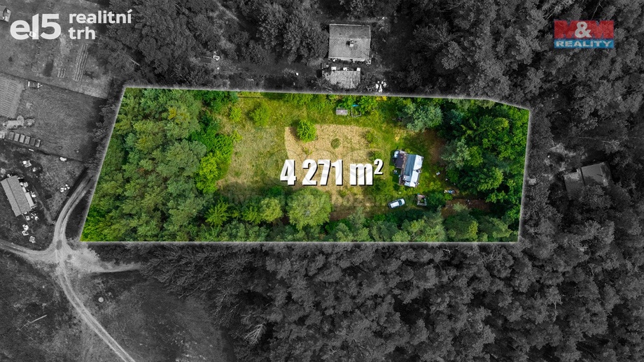 Prodej stavebního pozemku 4 271 m², Tišice