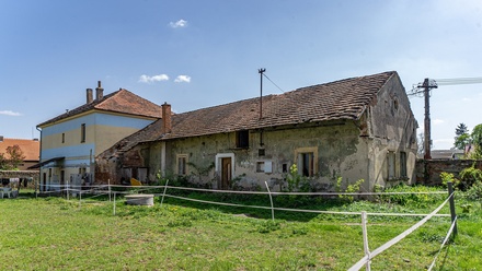 Prodej obchodního prostoru 105 m², Chrášťany - Chotouň