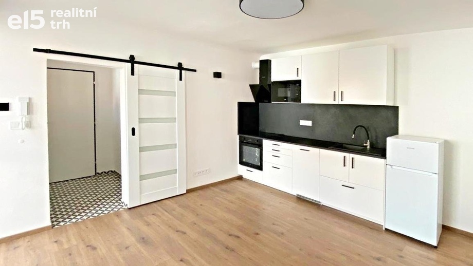 Pronájem byty 1+kk, 22 m² - Jihlava