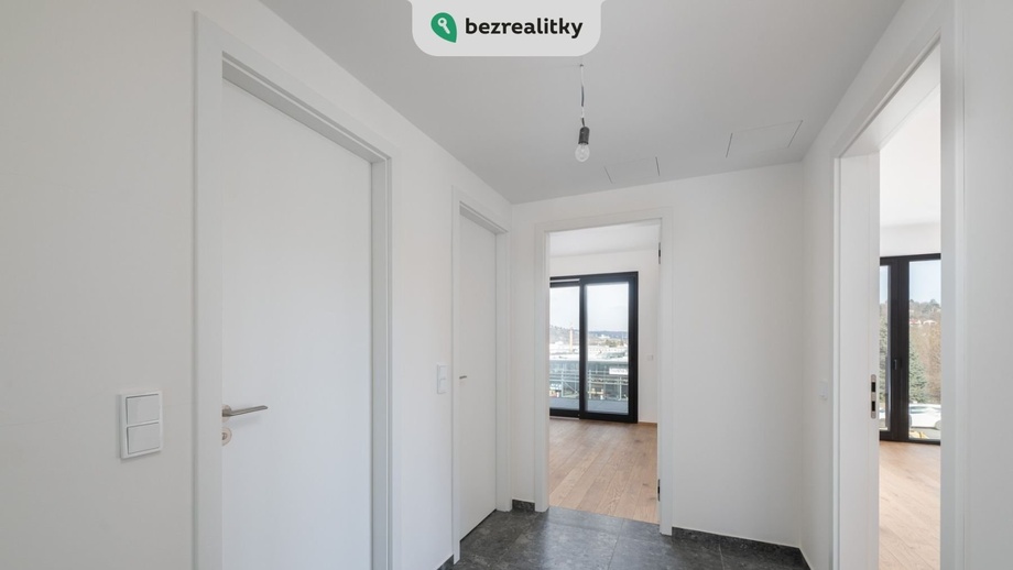 Prodej bytu 2+kk 58 m², Praha 12